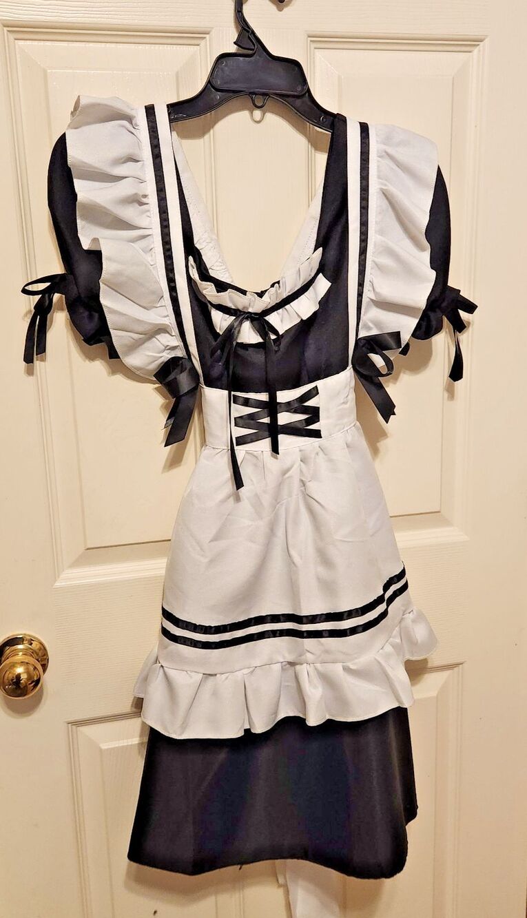 French Maid Costume Medium Black White Dress Collar Cuffs Garters Halloween Cosp